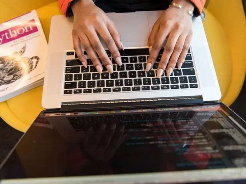 零基础开始学 Web 前端开发，有什么建议吗？