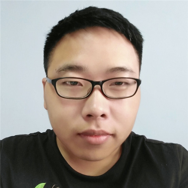 李*正