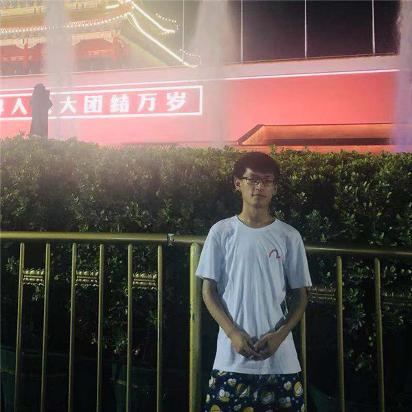 王*强