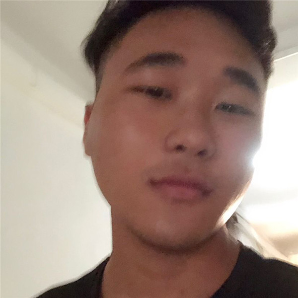 谢*宜